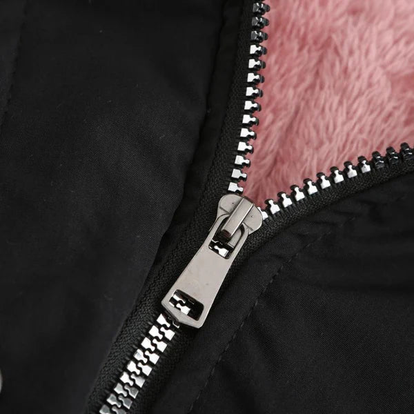 Amandine – Veste d'hiver élégante avec fourrure.