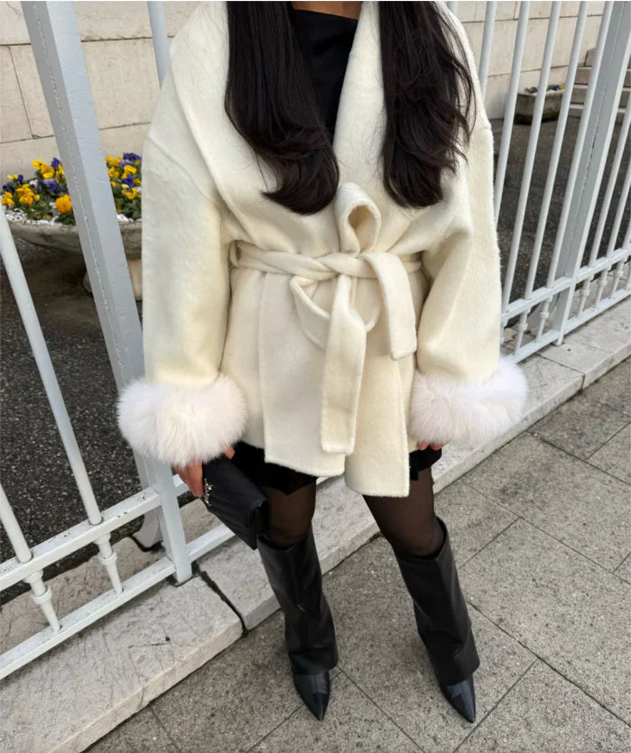 L'LEVANI™ | Manteau Élégant en Laine, Détails Fourrure Amovibles