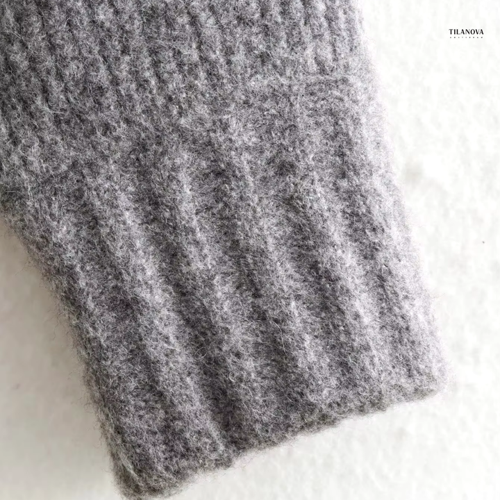 L'LEVANI™ | PAULINA - PULL COL ROULÉ TORSADÉ AVEC MOTIF EN CHEVRONS