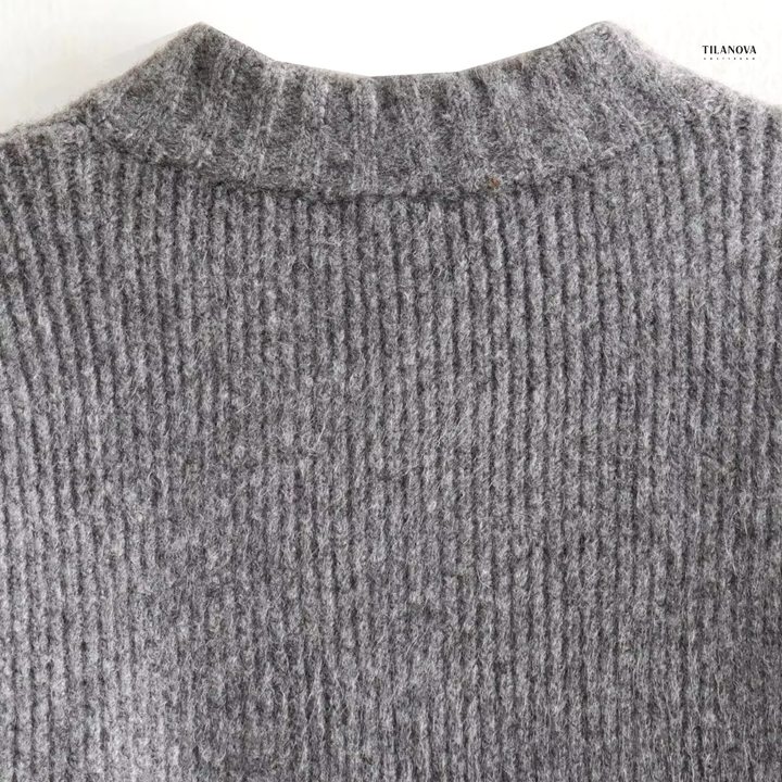 L'LEVANI™ | PAULINA - PULL COL ROULÉ TORSADÉ AVEC MOTIF EN CHEVRONS