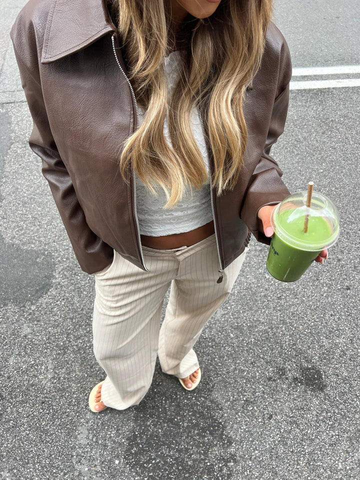 L'LEVANI™ | Veste Emmy – L'indispensable pièce cuir au twist moderne