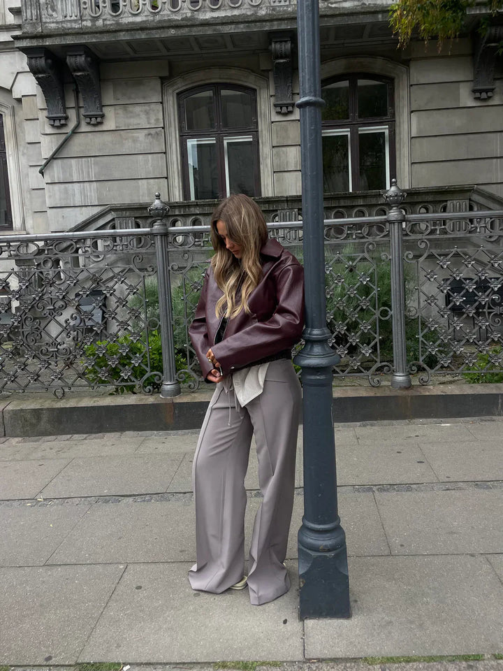 L'LEVANI™ | Veste Emmy – L'indispensable pièce cuir au twist moderne