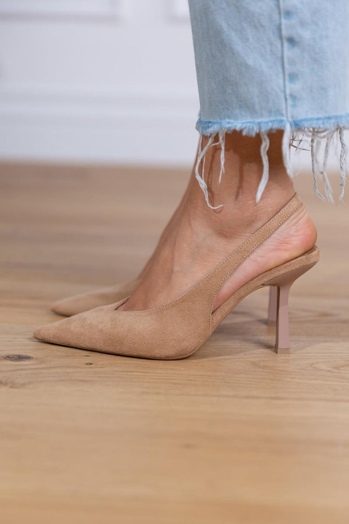 Claudia™ | Chaussures slingback nude élégantes